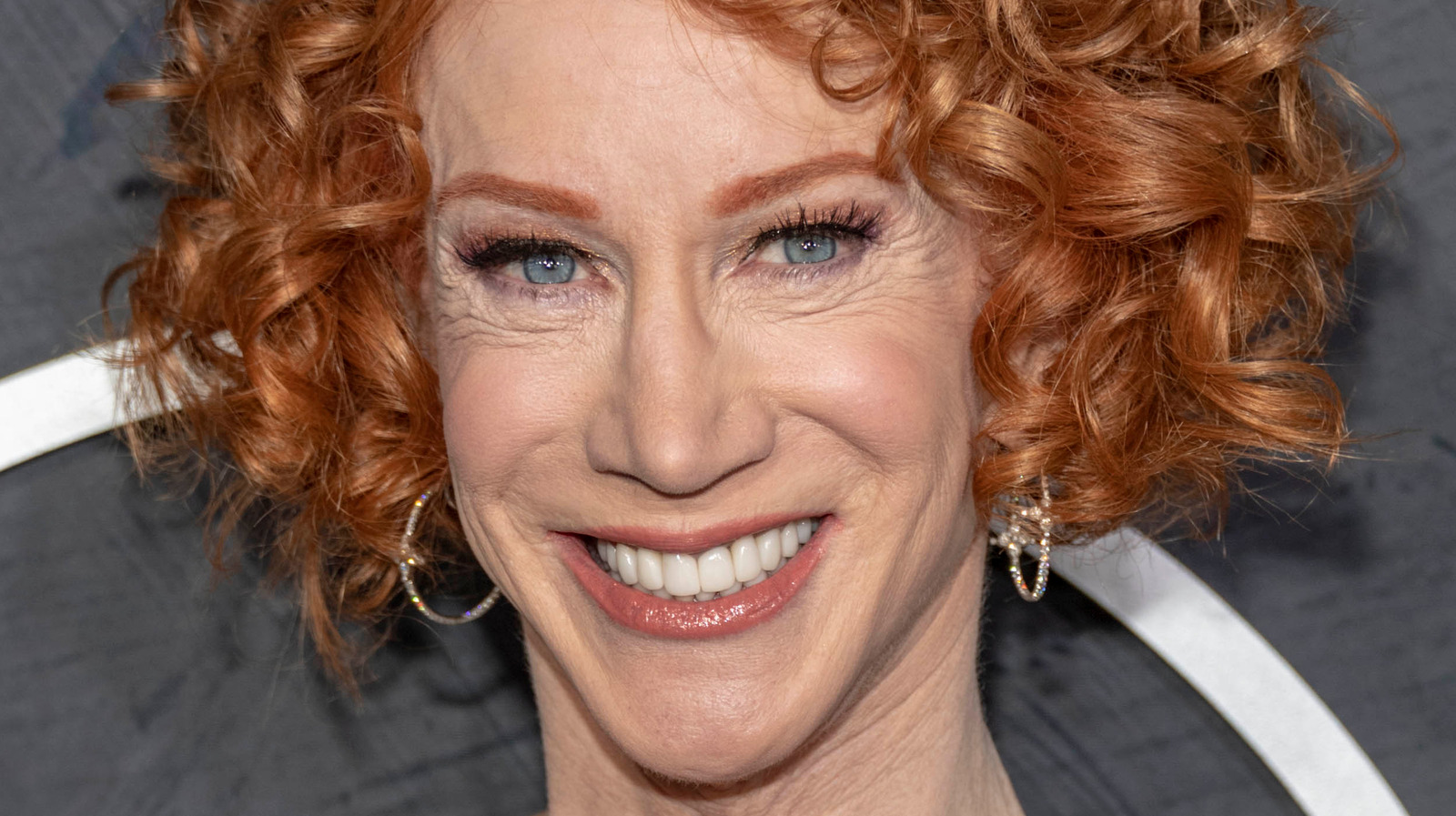 Inside Kathy Griffin S Recovery From Her Lung Cancer Surgery