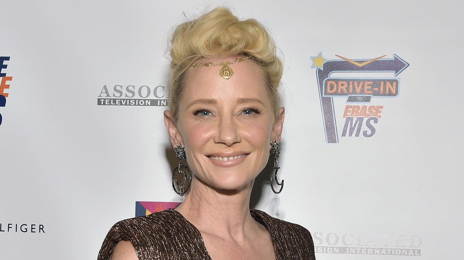 Stars Pay Tribute To Anne Heche