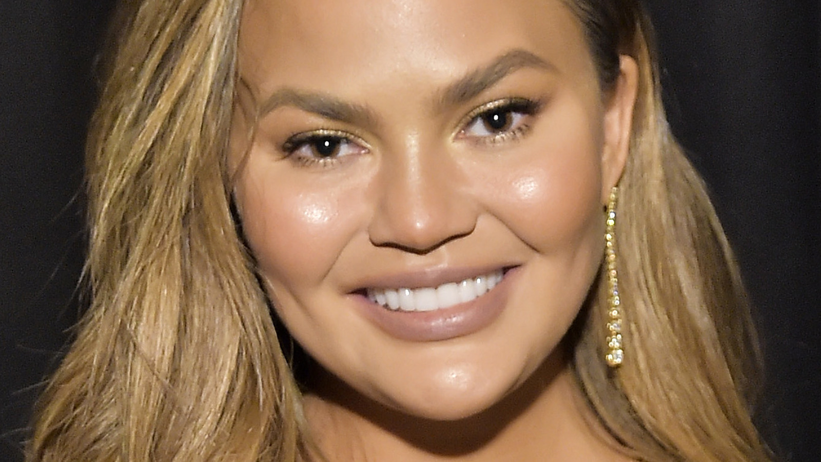 Why Chrissy Teigen S Tweet About Her Well Being Is Causing A Stir 16120 The Best Porn Website 