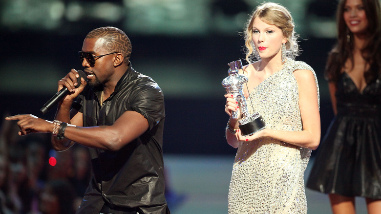 Kanye West interrupting Taylor Swift at 2009 VMAs