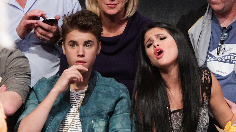 Selena Gomez shouting with Bieber