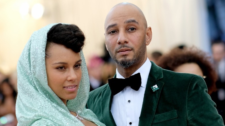 Alicia Keys Swizz Beatz posing 