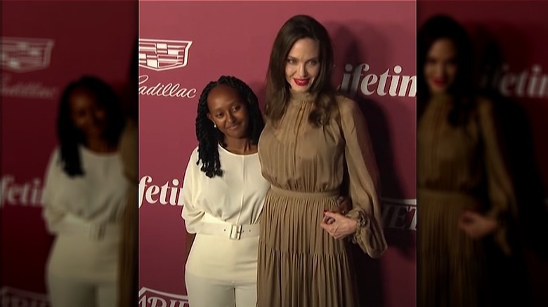 Zahara posing with Angelina Jolie