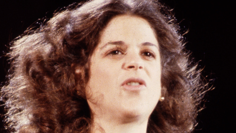 Gilda Radner on stage