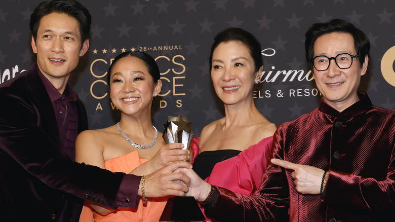 Ke Huy Quan and "EEAAO" cast members