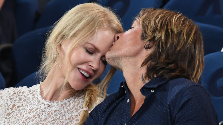 Keith Urban kissing Nicole Kidman's forehead