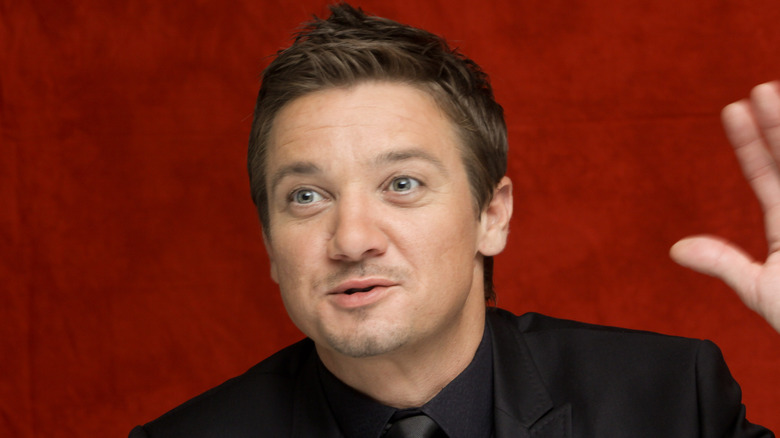 Jeremy Renner speaking