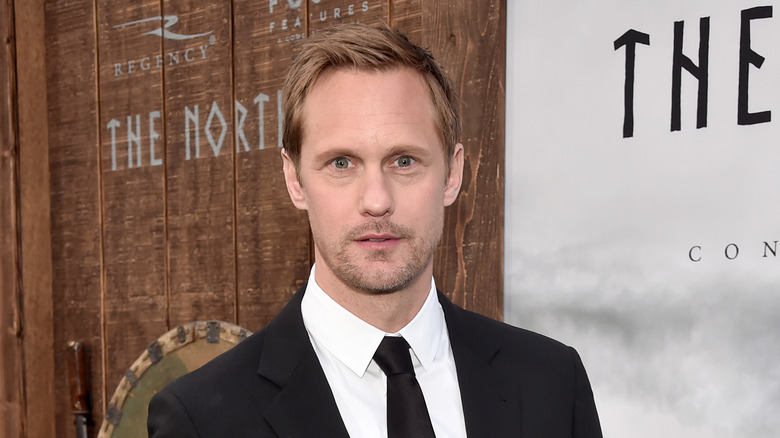 Alexander Skarsgård posing at an event