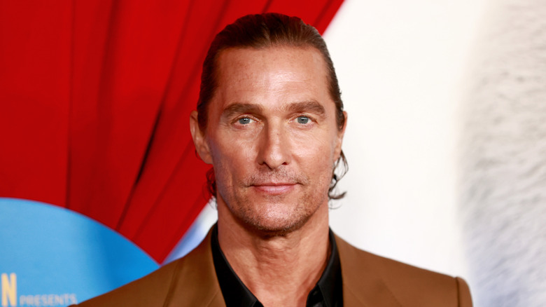 Matthew McConaughey posing at an event