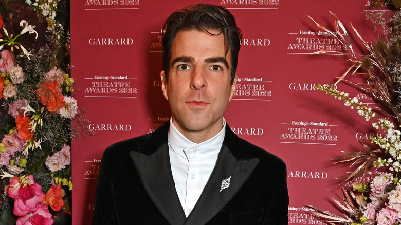 Zachary Quinto posing at an event