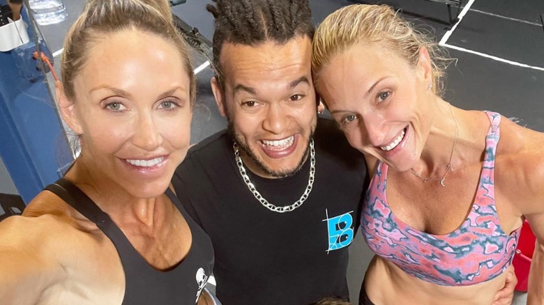 Lara Trump and friends gym selfie