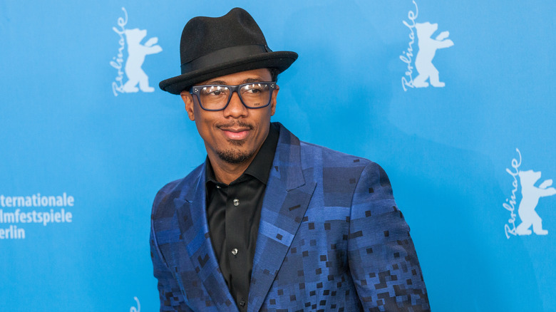 Nick Cannon, posing