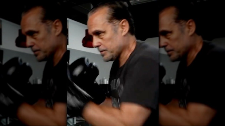 Maurice Benard boxing