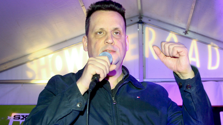 Mark Kozelek performing 