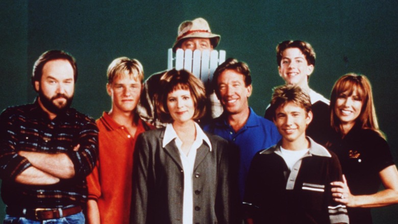 Earl Hindman and Home Improvement cast