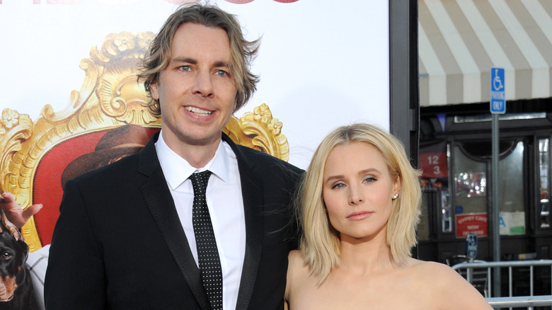 Kristen Bell and Dax Shepard posing together