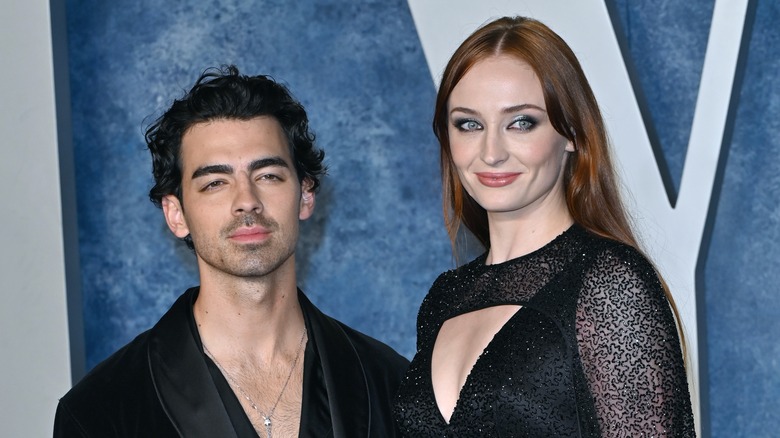 Joe Jonas and Sophie Turner posing