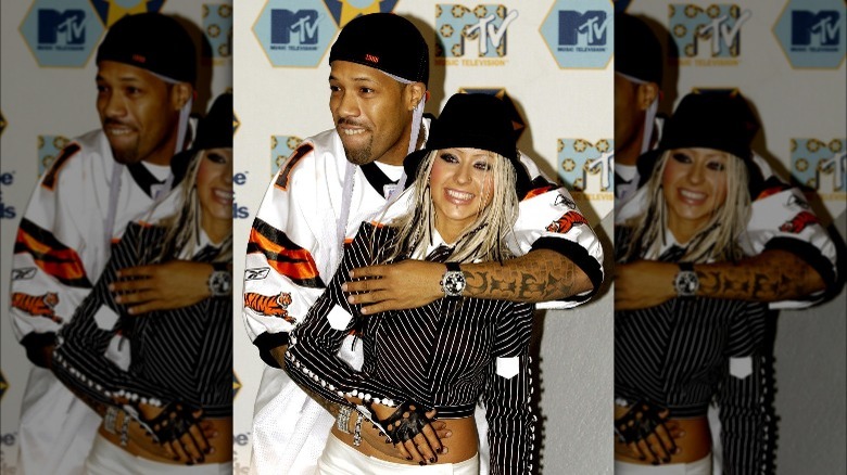 Redman hugging Christina Aguilera