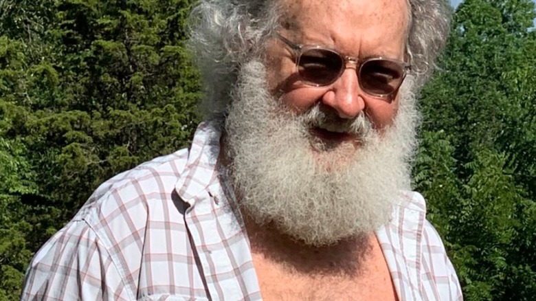 Randy Quaid open front shirt