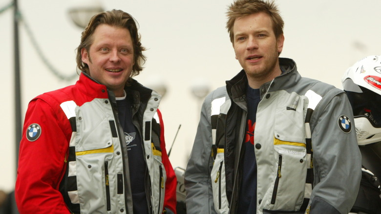 Ewan McGregor posing with Charley Boorman