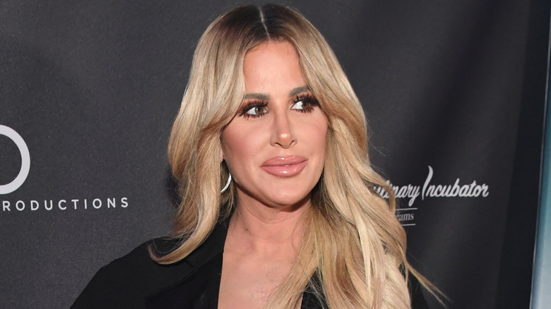 Kim Zolciak glances sideways