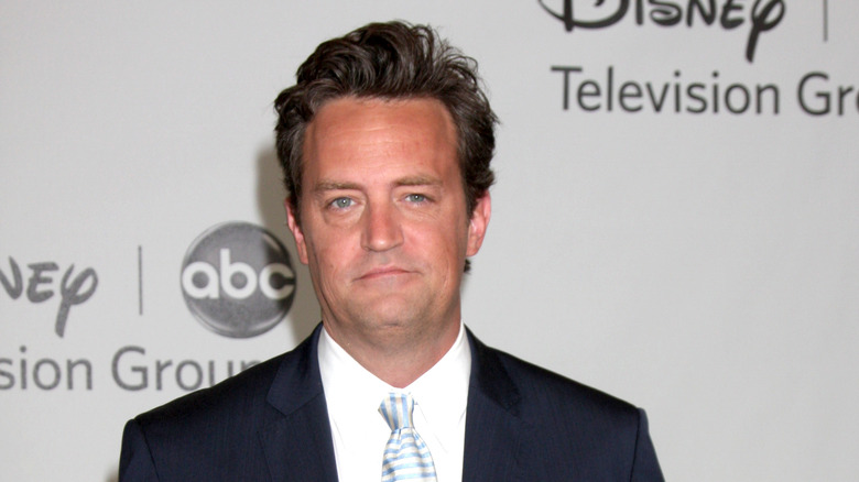 Matthew Perry suit