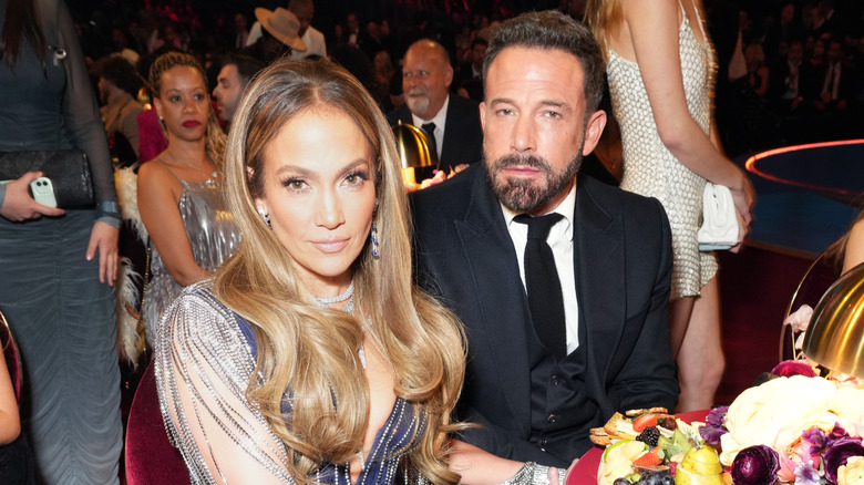 Jennifer Lopez and Ben Affleck grumpy at Grammys