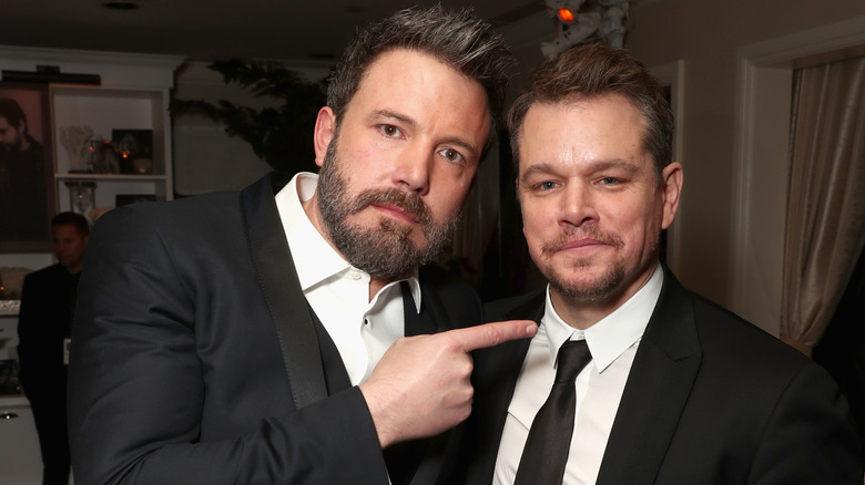 Ben Affleck pointing at Matt Damon