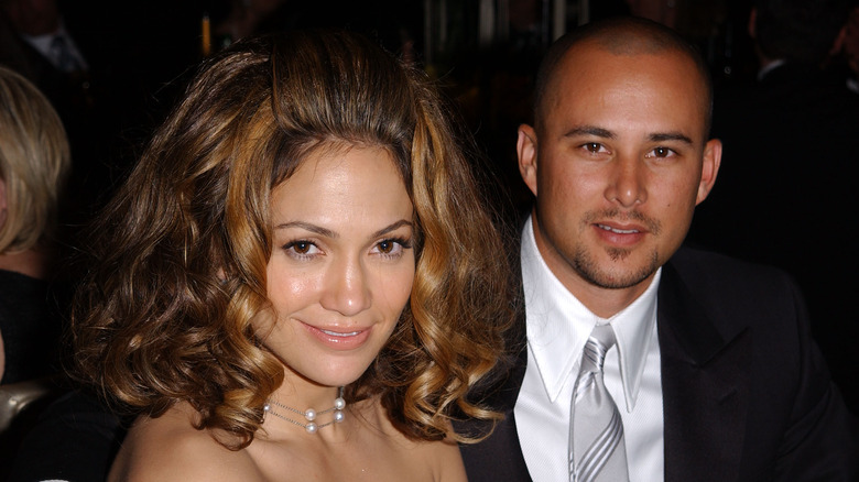 Jennifer Lopez and Cirs Judd posing