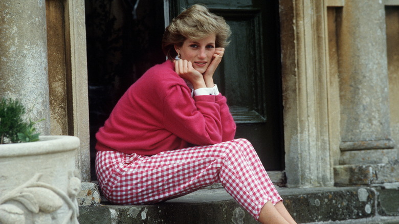 Princess Diana head in hands