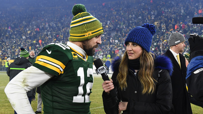 Erin Andrew interviews Aaron Rodgers 