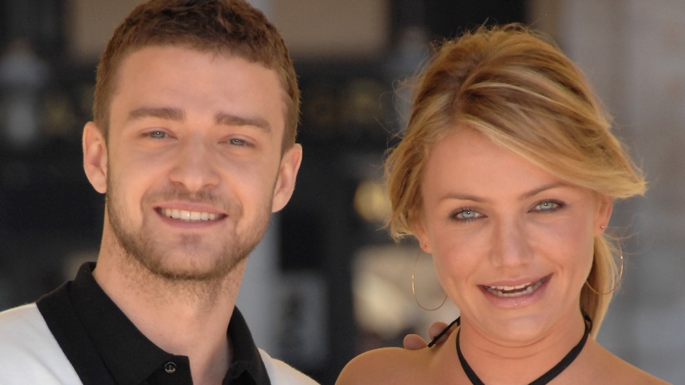 Justin Timberlake and Cameron Diaz awkwardly smiling 