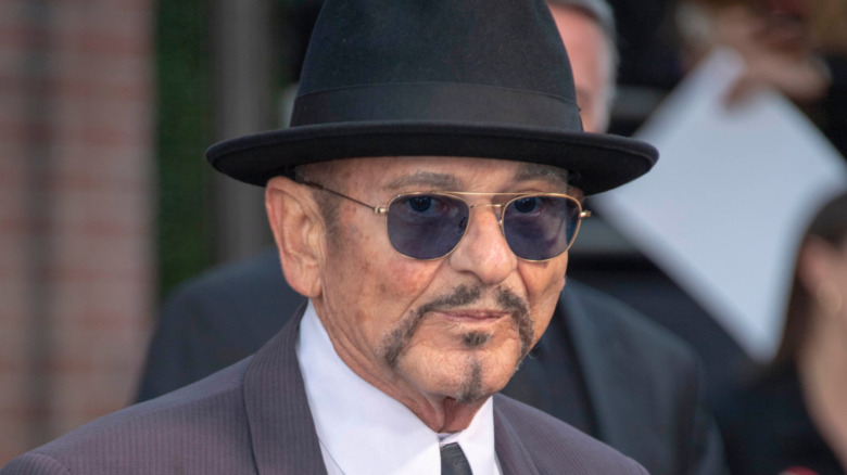 Joe Pesci wearing a hat