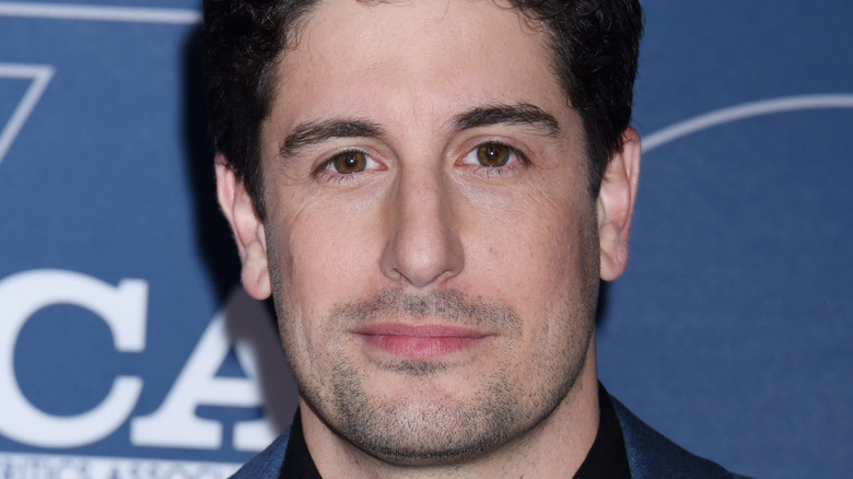 jason biggs smiling 