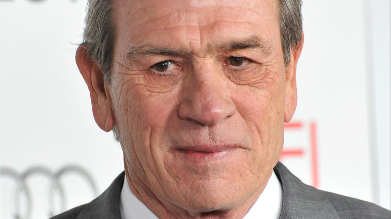 Tommy Lee Jones frowning 