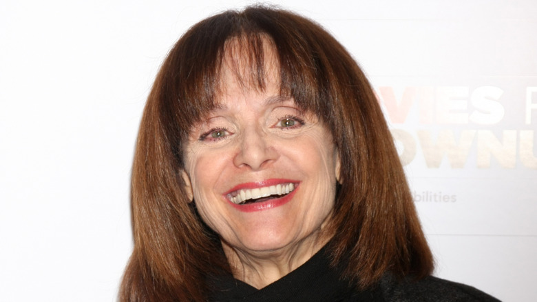 Valerie Harper smiling