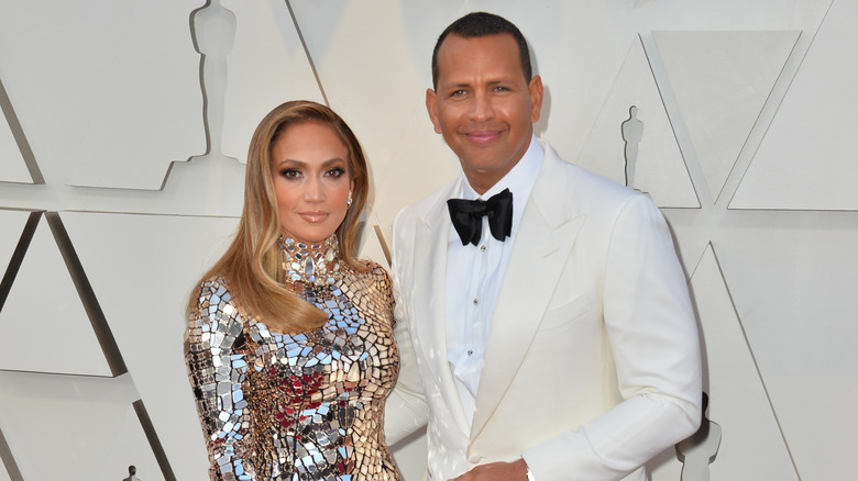 Jennifer Lopez and Alex Rodriguez posing