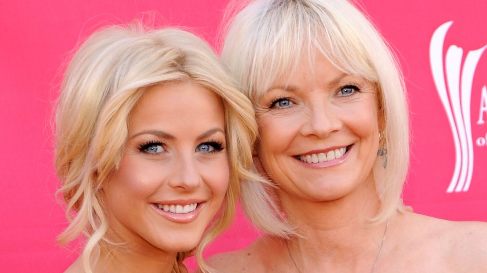 Julianne Hough, mom Marianne Nelson