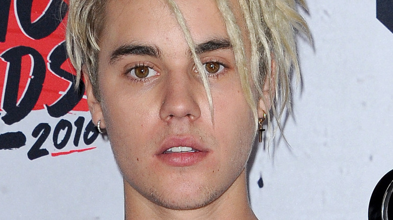 Justin Bieber with short blonde dreadlocks