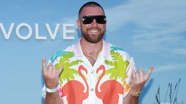 Travis Kelce wearing sunglasses