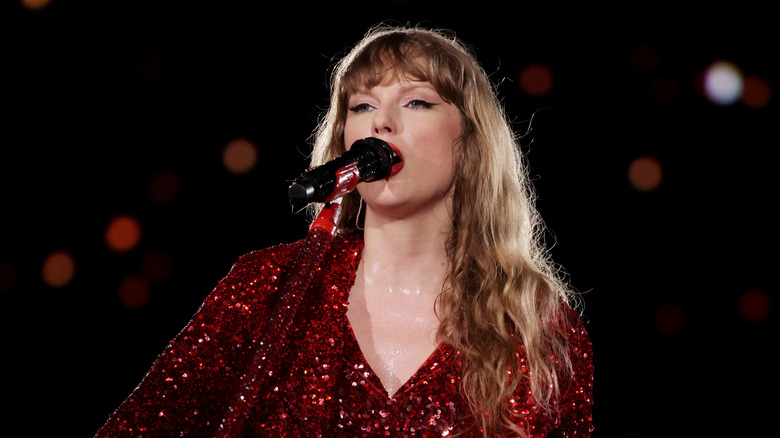 Taylor Swift red sequined dress 