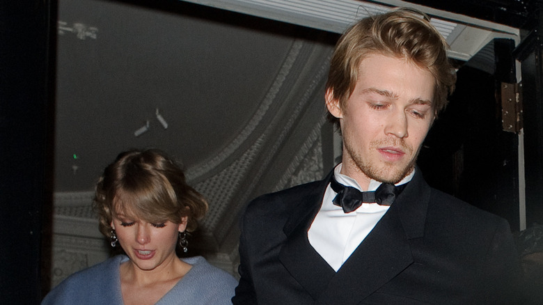 Taylor Swift Joe Alwyn black tux