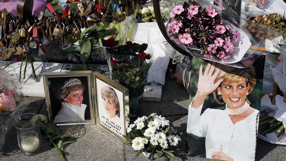 Princess Diana commemorated in Paris
