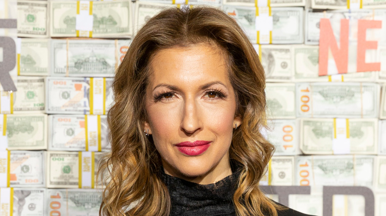 Alysia Reiner posing on the red carpet