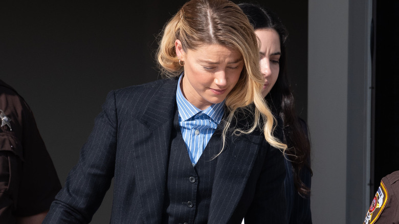 Amber Heard leaving court