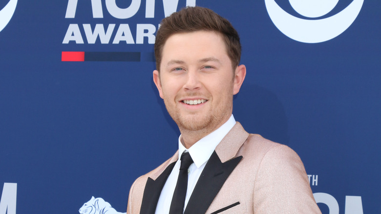 Scotty McCreery smiling