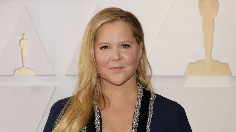 Amy Schumer at the 2022 Oscars red carpet