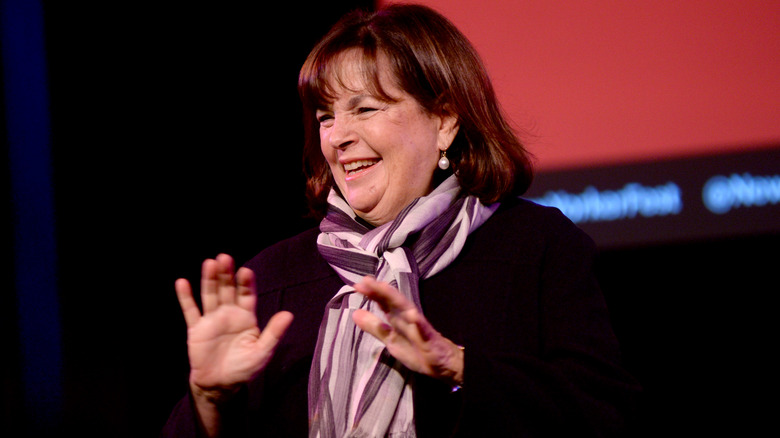 Ina Garten waving