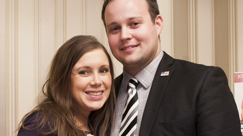 Anna and Josh Duggar smiling 