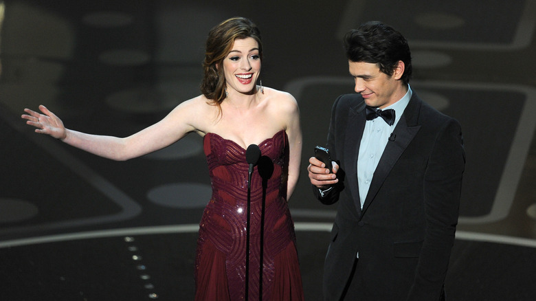 Anne Hathaway and James Franco